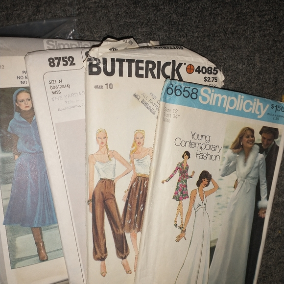 10 Vintage clothing patterns - Picture 2 of 3